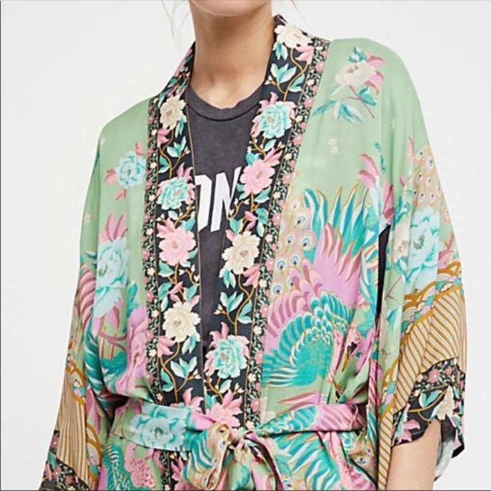 Maxi Kimono Floral Cover up - Picture 2 of 7